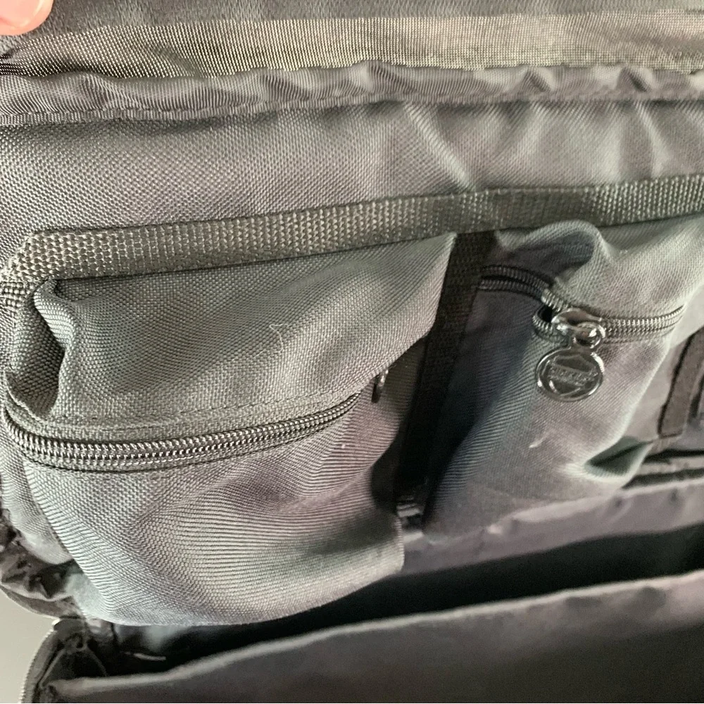 Sidekick Professional by Michael’s of Oregon Black Men's Bag.